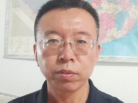 混凝土悬挑板外挑长度