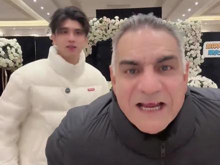 麦麦出发巴基斯坦时通过表弟与爸爸联系,网友说表弟头像跟麦麦长的很像#海外生活 #万万没想到 #上热搜 #家庭 #好物推荐🔥 @中巴混血儿麦子(寻父版)