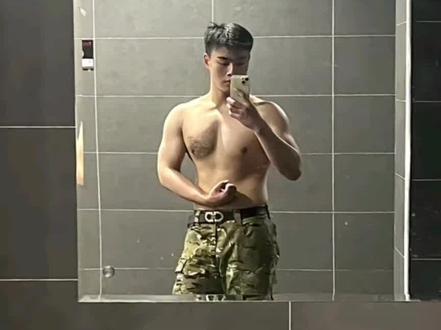 评论区锐评身材打分#身材 #健身