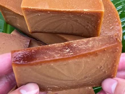 海南的红糖年糕拿来香煎最好吃#地方特色美食 #在家做美食 #儿时味道 #三四钢雪平锅 #第五代三四钢雪平锅