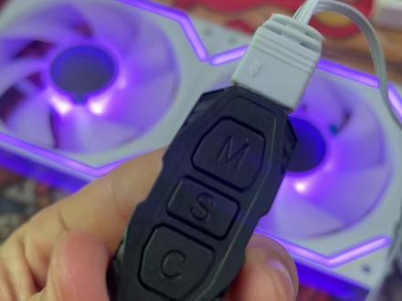 5V灯光控制器 ARGB控制器,让海景房机箱更漂亮,直接链接电源很方便 #argb控制器 #5v控制器