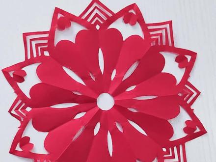 新年剪纸莲花团花,年味拉满✨
红纸几剪,开出新年的莲花团花~传统剪纸的魅力真的藏不住,折一折剪一剪,把年味和美好祝福都剪进纸里啦❤️ #剪纸 #新年手工 #非遗剪纸 #团花剪纸