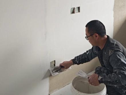 好久没刮腻子了 #冲筋找平#油工施工