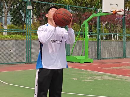 辅助手不跟随的三大原因及如何解决 #篮球 #投篮教学 #篮球干货 #投篮姿势 #刘思瑞