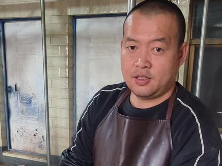 土法常温腌制60多斤大火腿,很多人是不敢尝试的