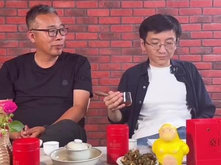 老一辈游资宁波桑田路陆大宝宝总以水讲授市场,颇有感悟。看到最后,还有宝总一口流利的英语,太可爱啦。#桑田路 #桑田路游资 #股票之道 #投资思维 #大学生炒股