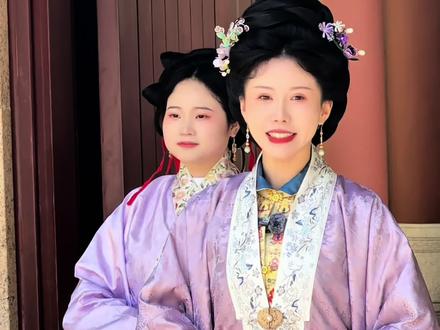 明制女子及笄礼全流程|快收藏!等女儿十五岁时也… 这次我们团队受邀出差广州为李府千金佩盈办十五岁及笄礼,天南海北的亲朋好友几十号人这天都穿上了汉服,行汉礼,仿佛又看到了大明繁荣的家族~#中华服饰之美 #成人礼#及笄礼 #传统文化 #执礼苏西子
