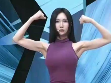 曾经让耀扬豪掷300万的女主播坏空空,如今又把姿态拿下了@坏空空 #姿态 #东星耀扬 #2022lpl春季赛季后赛