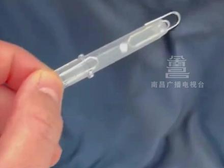 11月21日(发布)冬季“随地大小电”很恼火?几个小物件就能自制静电消除器,简单实用好上手 有趣又好玩。#小妙招 #防静电 #手工