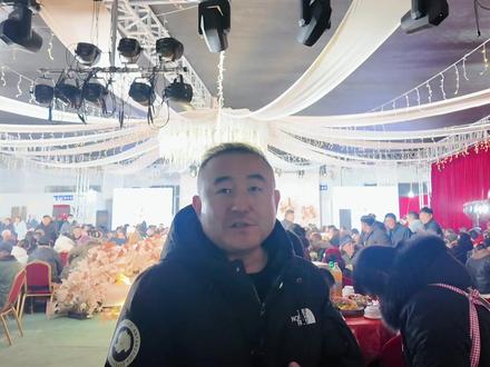 江苏泗阳农村大排席,中档婚宴680元10冷10热4个炒菜,硬菜还不少#过年这一口遥遥领先 #家乡美味限时返场 #星耀华夏年味纪 #启运新春 #过年这一口遥遥领先