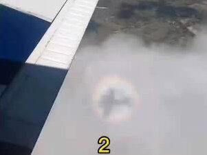 飞机遭遇敌机不说,还有一只丑八怪物入侵#影视解说 #电影解说