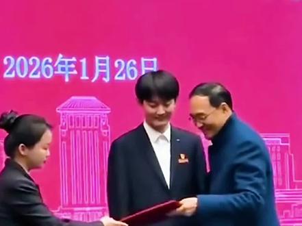 身残志坚!太原理工大学博士生王海港 #太原理工大学