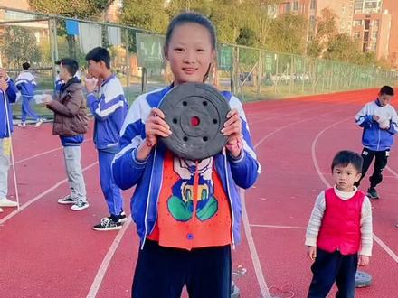 食用油油温多少度正常 2492f56c61bd12a46d800614b38cb650~tplv-dy-resize-origshort-autoq-75:330.jpeg?x-expires=2009174400&x-signature=3pB8fw72OzlpLsCfyspEf0iLQEg%3D&from=3213915784&s=PackSourceEnum_AWEME_DETAIL&se=false&sc=cover&biz_tag=pcweb_cover&l=202309041633068A8D91FD03D35309719F