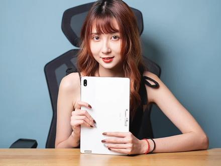 小新Pad Plus:分屏+平行视窗,YYDS #平板技巧大解密#小新padplus#原来可以这样 #联想