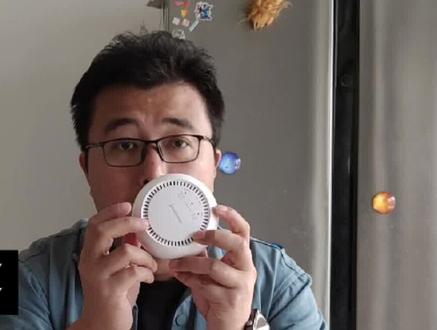 霍尼韦尔家用可燃气体探测器,可挂可贴,可蓝牙可WiFi连接,可直接报警,亦可智能联动手机、智能音箱远程报警。#智能家居 #霍尼韦尔 #小米有品 @小米科技园F栋 #张同学