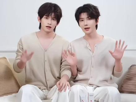 云感柔润,肌肤熠熠发光
#云熠星河 #云旗 #郝熠然 #摇滚动物园