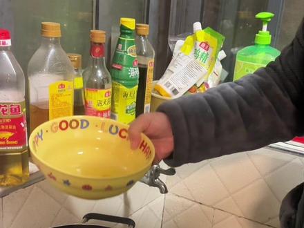 跟着蛋神煮出了完整的荷包蛋#跟着蛋神煮荷包蛋 #蛋神 #荷包蛋怎么煮 #荷包蛋怎么做不散 #鸡蛋