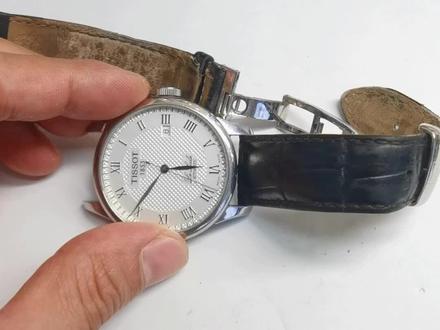 天梭1853力洛克换表带教程#名表维修保养 #手表 #手艺