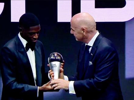 足球先生以及金球奖双料加冕,登贝莱实至名归 #登贝莱 #登贝莱世界足球先生 #登贝莱金球奖 #巴萨 #巴黎圣日耳曼