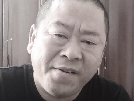 她命不好,你永远都不会明白,她这些年,到底经历了些什么,所以,请不要揭开她的伤疤,让她永远,这样漂亮开心的活着,好吗?#憨大叔