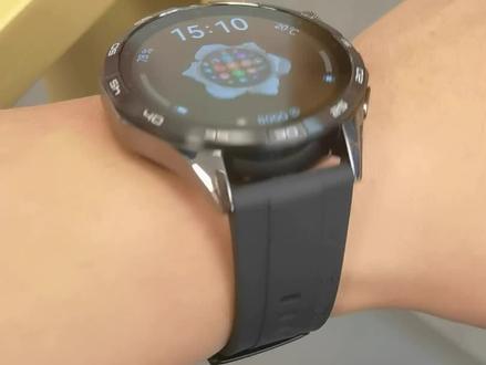 华为 Watch GT4(46mm) 采用了八边棱角设计,搭载鸿蒙4.0,续航依旧是最长可达14天,还支持自定义表盘 #华为 #华为手表 #鸿蒙4