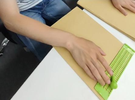 盲人高考揭秘:他们如何答题?他们能不能作弊?他们比普通人高考难在哪里?#办公室日常 #盲人 #视障 #高考 #作弊行为 #盲文 @抖音小助手 @抖小益 #热门
