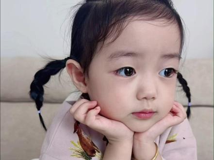 祝兵叔叔兵姨姨新年快乐 人类幼崽沉浸式吃饭#宝宝吃饭#自主进食#萌宝小吃货#干饭宝宝上线#优优开饭啦