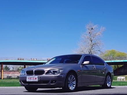 当老车主遇上BMW全新7系 当#宝马7系 既往三代车的车主遇上“新世代”化的全新7系……