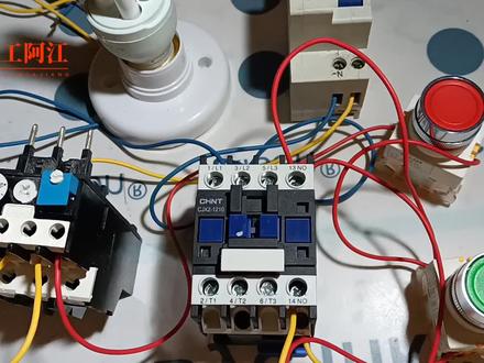 热继电器过载报警,实操接线方法。