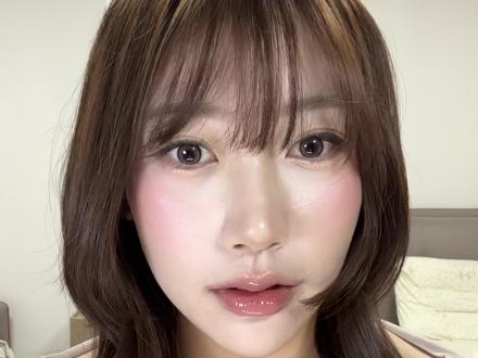 就3步!🇰🇷ins韩系冷感滤镜腮红教程。#上镜妆容 #实用美妆小技巧 #化妆基础分享 #提升化妆水平 #化妆干货