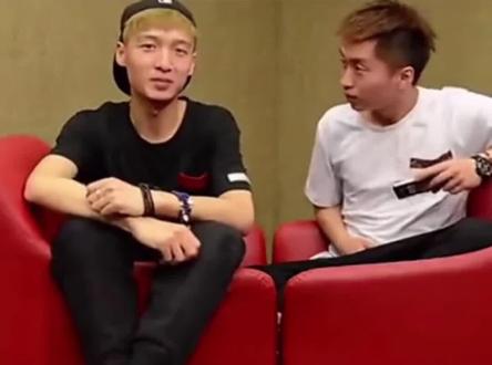 在石250早期采访很可爱呀,10年来变白总,真是岁月如梭#在石250 #老白不喝酒#疯狂小杨哥 #童锦程