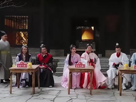 关晓彤真是才女#我在抖音看综艺 #综艺名场面 #杨迪