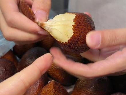 脆甜爽口超好吃!#蛇皮果 #优质水果 #应季水果