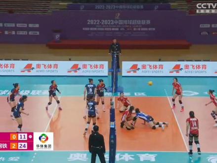 #辽宁女排 vs江苏女排,12.26,辽宁队全场6名队员带病出战:主攻韩迎香、许嘉楠 ,副攻程文、徐多希宁,接应孙小轩,二传孙海平。
我们每位球员都值得尊敬,看球的过程却也煎熬、心痛。同时也疑惑这种情况下联赛主办方继续赛事意义何在?为完成联赛而赛吗?完全不顾及运动员的健康?谁为运动员的健康负责?2022/2023中国排球超级联赛#排超联赛 #中国排协 #排球🏐 #中国女排