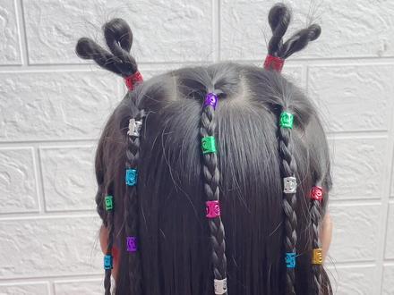 简单的圣诞节小鹿角披肩髪教程来喽#宝妈 #儿童编发 #编发教程 #编发教程每天分享 #感谢抖音后台工作人员