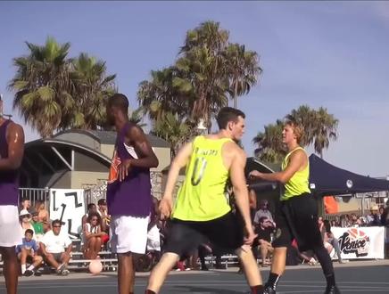 "儒雅随和,阿泰斯特" #阿泰斯特 #慈世平 #野球场 #篮球