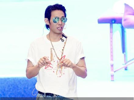 想要一字间试试这个动作 #景腾筋膜 #居家锻炼 #锻炼