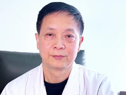 自己如何鉴别尿泡沫是否为病理性?#泡沫尿 #泡沫尿就是肾病吗 #医学科普 #知识分享 #肾病