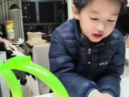 搜狗摩托迎来新的改革,竟然报废各种机甲,变成各种玩具一跃变成最强。玩具