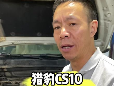 换件简单,诊断困难;开车方便,维护不易。开也好,修也好,角色不同;理解最好…!
#曲靖金扳手 #五一劳动节 #修车人的故事