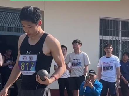 投掷场上的“炸裂瞬间”#运动会上的超燃瞬间 #铅球#标枪