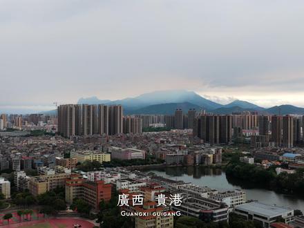 南喬丨贵港 “山雨欲来风满楼,黑城压来城欲摧。”#暴风雨来临的前奏 #南喬电影工作室 #贵港 #贵港突遭强对流天气 #把生活拍出电影感
@DOU+小助手 @DOU+上热门 @DJI大疆创新 @抖音小助手