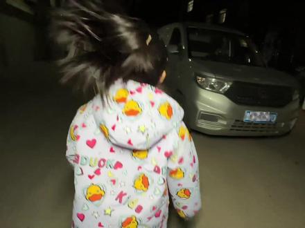 老公半夜偷偷跑出去,瞒着媳妇装保险柜,这位置藏的真隐蔽