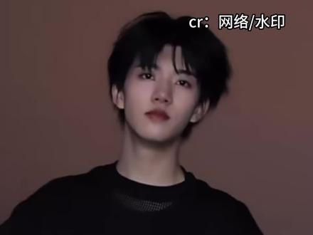 张函瑞进行曲 唱歌好,跳舞好,长得还好,还有极高的爱豆自我修养,想不出这个张函瑞要拿什么输。#张函瑞 #张函瑞进行曲 #舞台 #爱豆 #帅