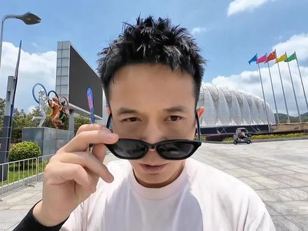 首届安顺马拉松体验卡非常好 安顺马拉松领物现场,几十块的报名费,给了这么多东西。#安顺马拉松 #马拉松 #马拉松参赛包