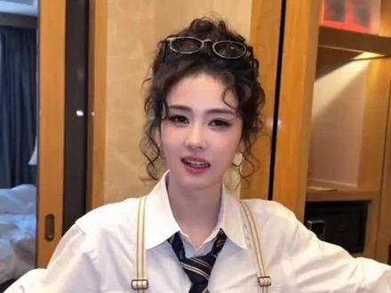白鹿与闺蜜呵呵vlog #白鹿#闺蜜呵呵