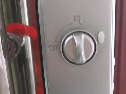 办公室玻璃门锁系统的恢复出厂设置方法