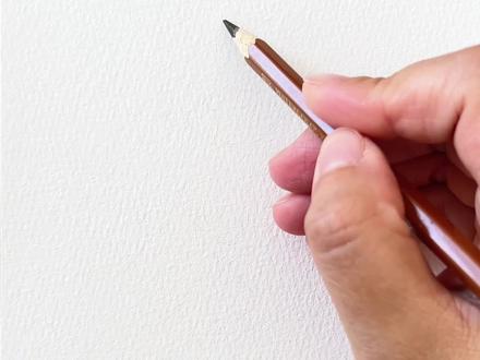 金丝猴怎么画?绘画教程来了! #抖音插画大赛 #抖音美好微光集 #画画 #一学就会系列 #水彩 蓝脸的金丝猴怎么画?简单的猴子绘画教程来了!试试看吧!快速画只可爱的水彩猴子!金丝猴有五种,包括川金丝猴、滇金丝猴、越南金丝猴等,那你知道哪种金丝猴是蓝脸吗?
金丝猴冷知识:
1. 本猴自带美颜滤镜:幼年时是奶金色小天使,成年后毛发逐渐褪成灰蓝,堪称"岁月是把杀猪刀"活体教材。
2. 社恐福音:拥有猴界最长腿,跳树时能优雅跨越15米,全程无需与邻居寒暄。
3. 自带WiFi天线:朝天鼻是防冻黑科技,零下十度呼吸不结冰,比暖宝宝还靠谱。
4. 环保标兵:每天薅200多种植物吃自助餐,连地衣苔藓都啃,米其林大厨看了都挠头。
5. 家庭伦理剧专业户:雌猴会偷偷帮隔壁老王带娃,雄猴发现后只能表演胸口碎大石式捶胸。