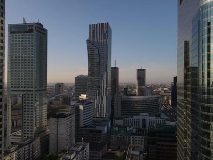 芬兰zongli发日文道歉信. 事情是这样的, 起初芬兰小姐得主萨拉·亚夫斯特发布了一张歧视亚洲人的照片,并配文写道:
“我要去和"中国人"一起吃午饭。”然后就是被指控存在种族歧视,被取消了芬兰小姐的头衔。本来事情应该到这就结束了....