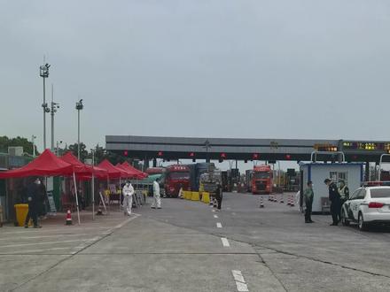 了解阜阳高速口最新消息的进入直播间